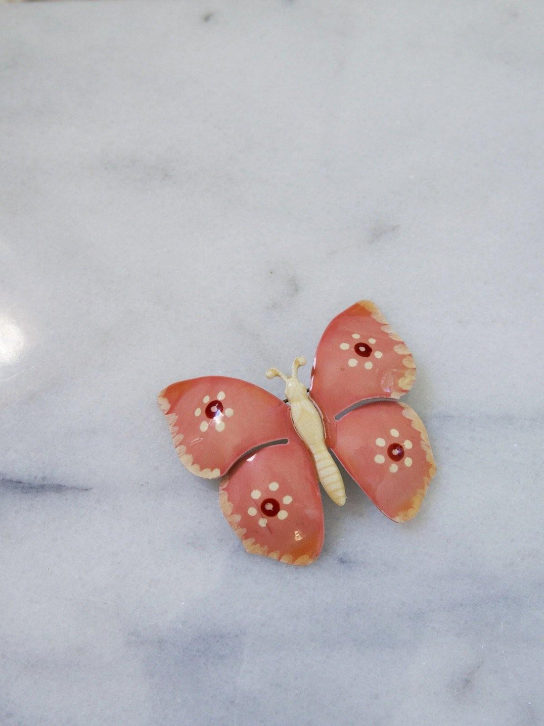 Vintage Pink Butterfly Painted Brooch-closiTherapi | vinTage