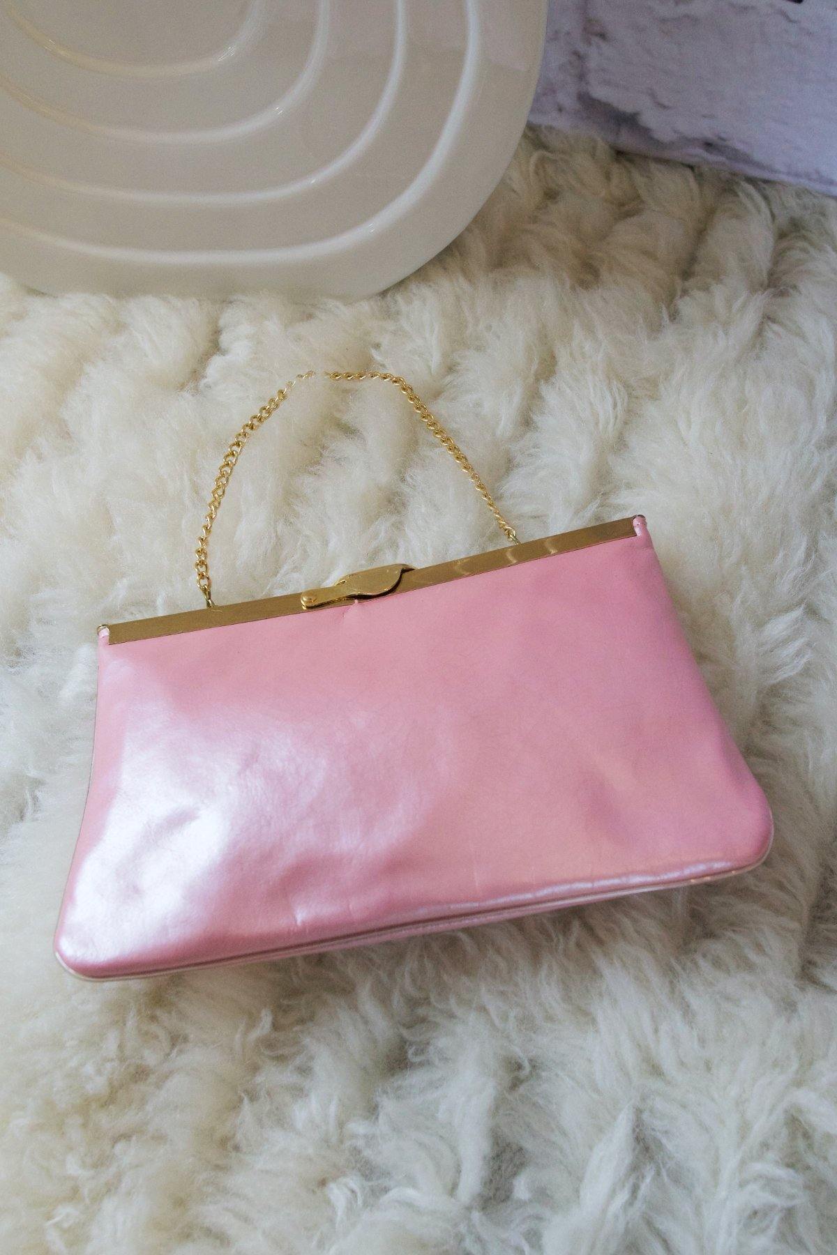Vintage Pink Pearlescent Bag-closiTherapi | vinTage