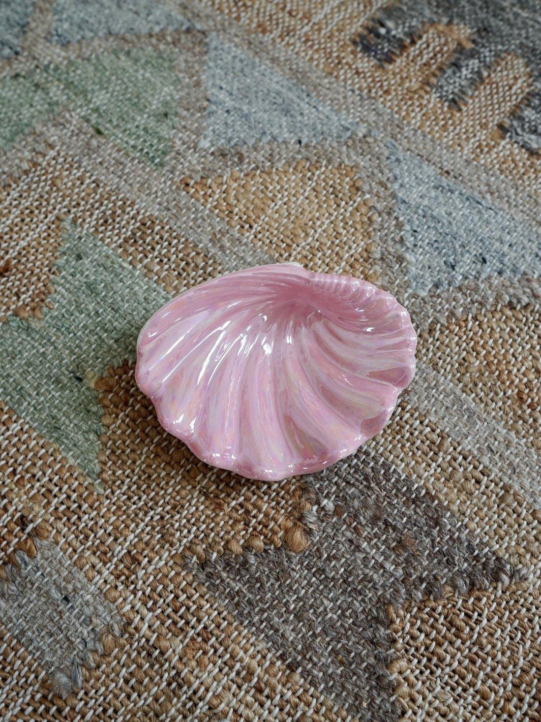 Vintage Pink Shell Trinket Holder-closiTherapi | vinTage