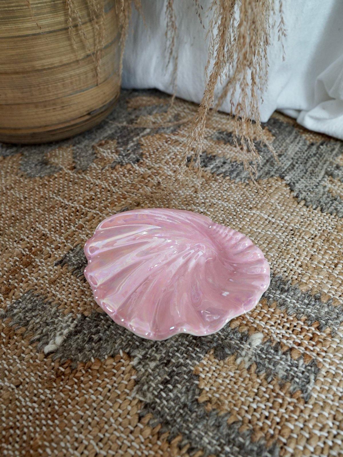 Vintage Pink Shell Trinket Holder-closiTherapi | vinTage