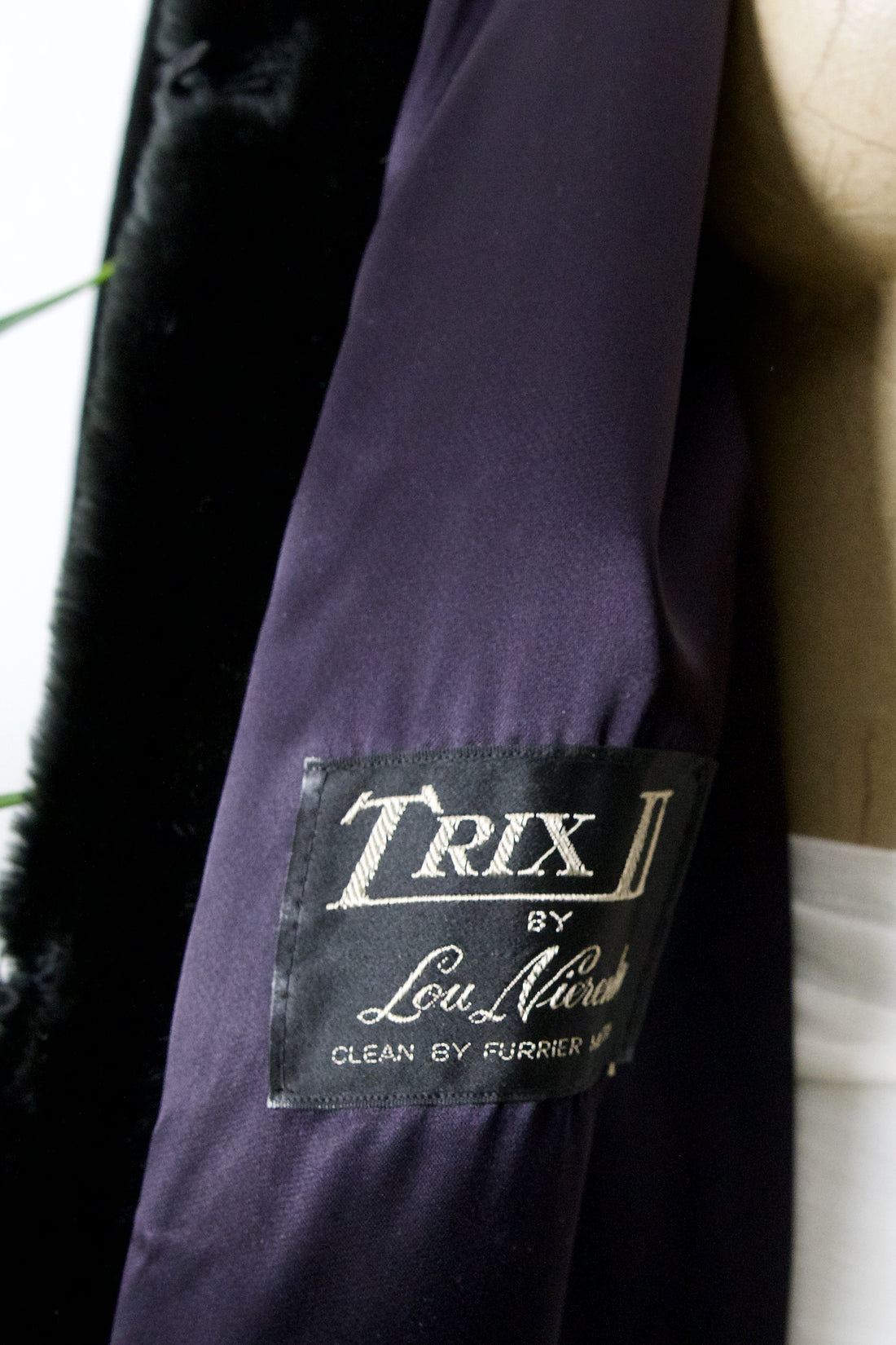 Vintage Plush Faux Fur Cocoon Coat-closiTherapi | vinTage