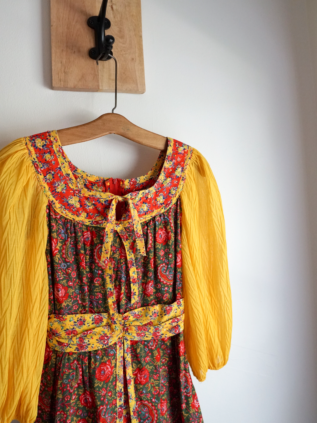 Vintage Prairie Rose Peasant Dress-closiTherapi | vinTage
