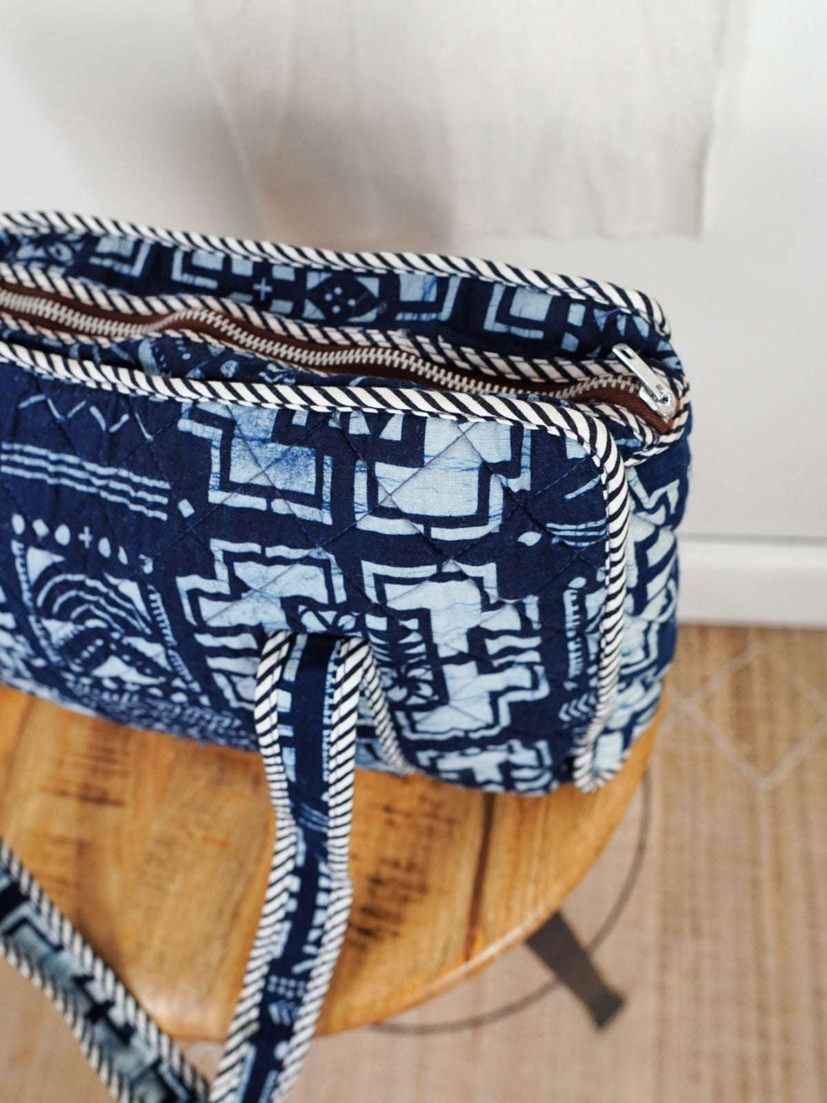 Vintage Quilted Batik Bag-closiTherapi | vinTage