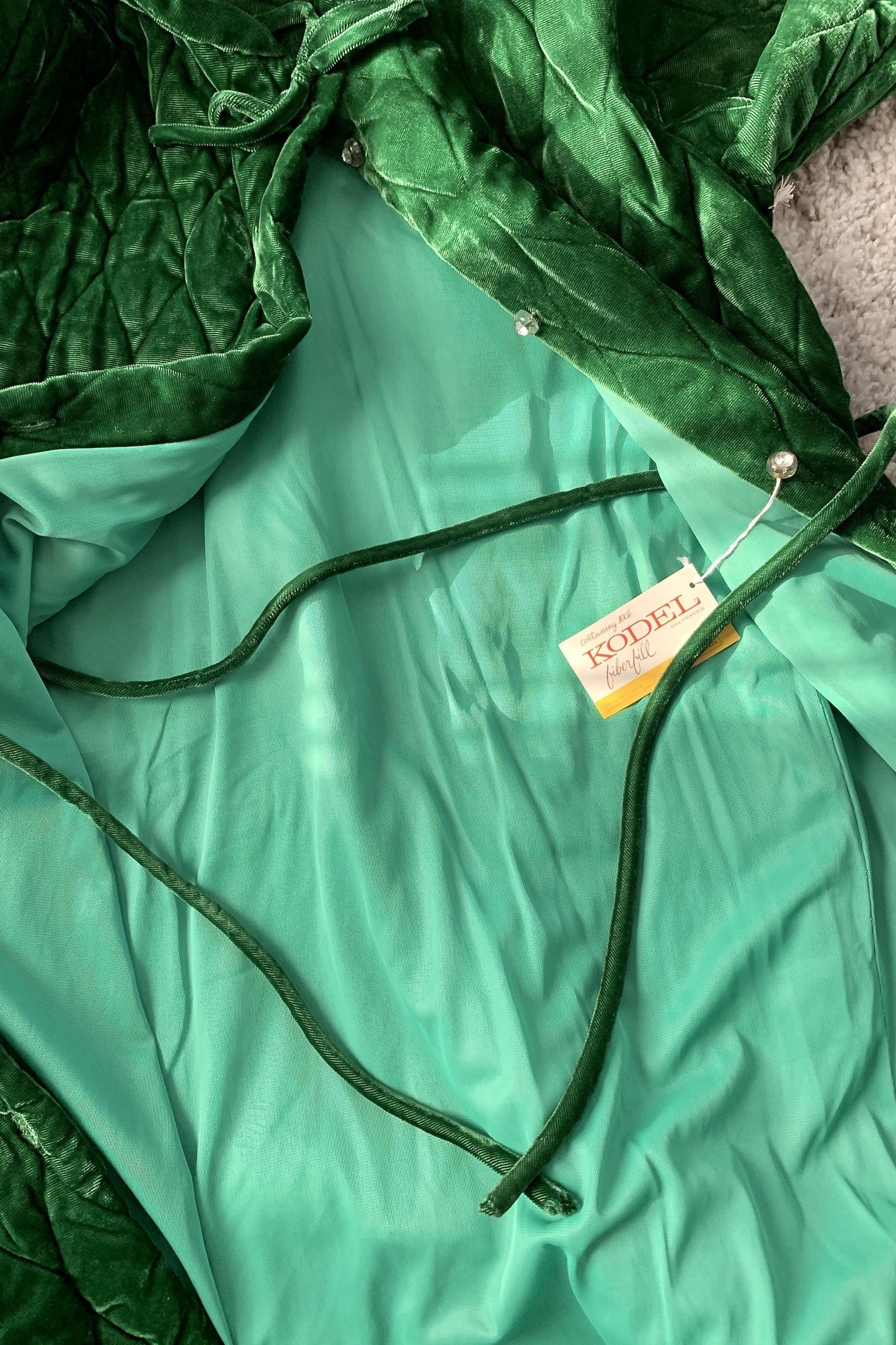 Vintage Quilted Emerald Velvet Robe-closiTherapi | vinTage