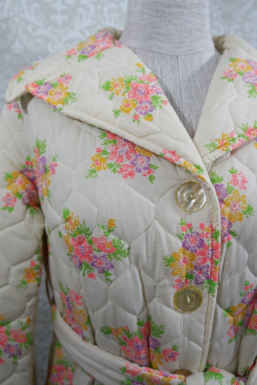 Vintage Quilted Floral Robe-closiTherapi | vinTage