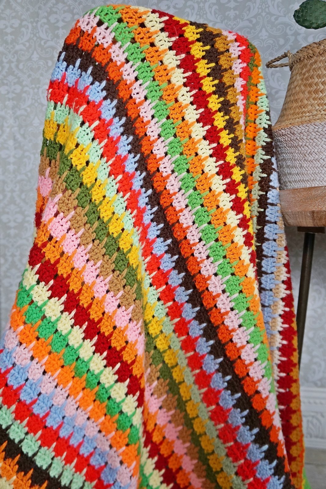 Vintage Rainbow Crochet Afghan-closiTherapi | vinTage