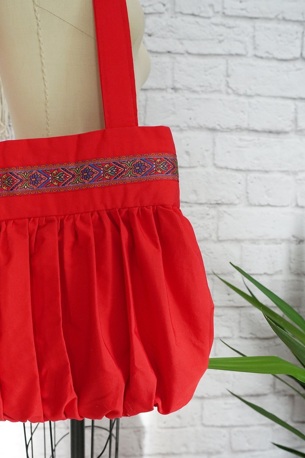 Vintage Red Pleated Handmade Tote – therapi