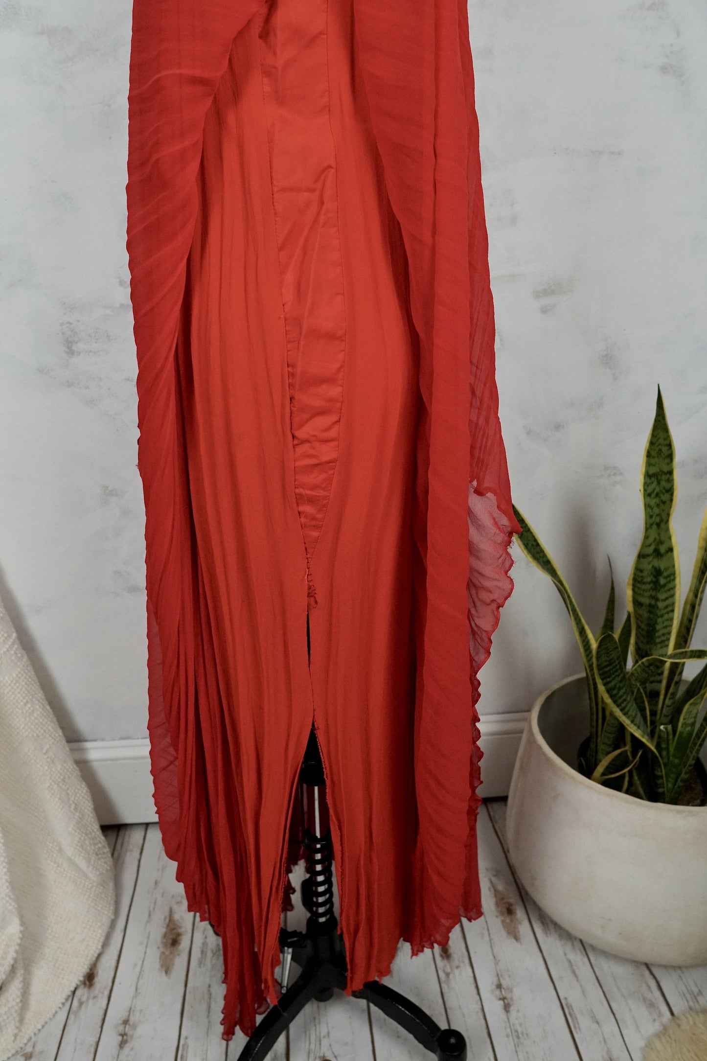 Vintage Red Silk Goddess Dress-closiTherapi | vinTage