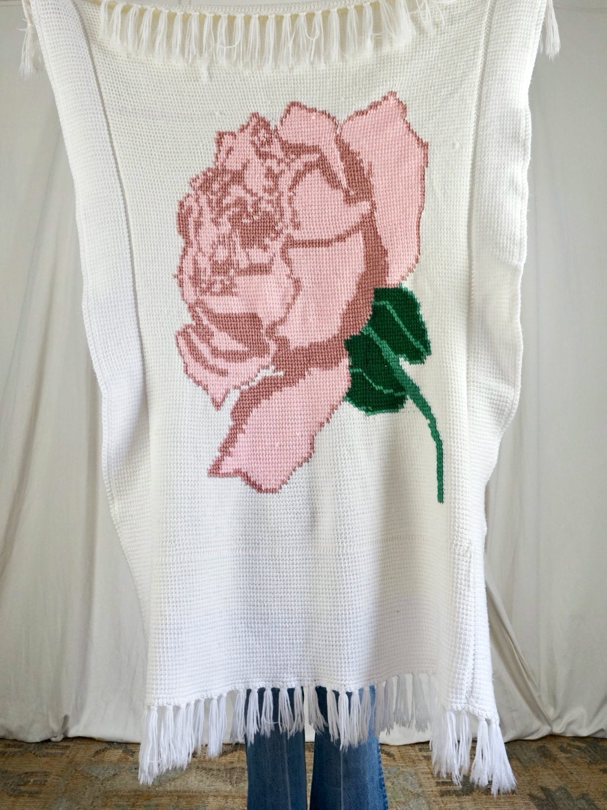 Vintage Rose Handknit Throw Blanket-closiTherapi | vinTage