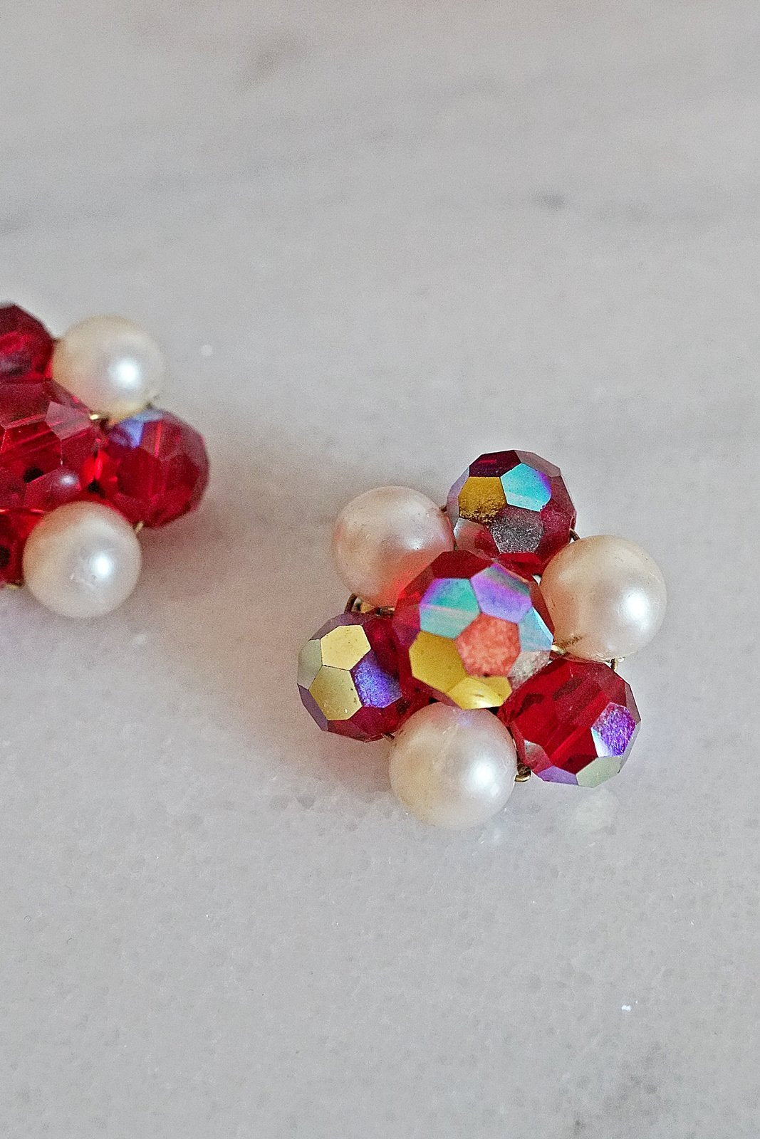 Vintage Ruby Red Cluster Earrings-closiTherapi | vinTage