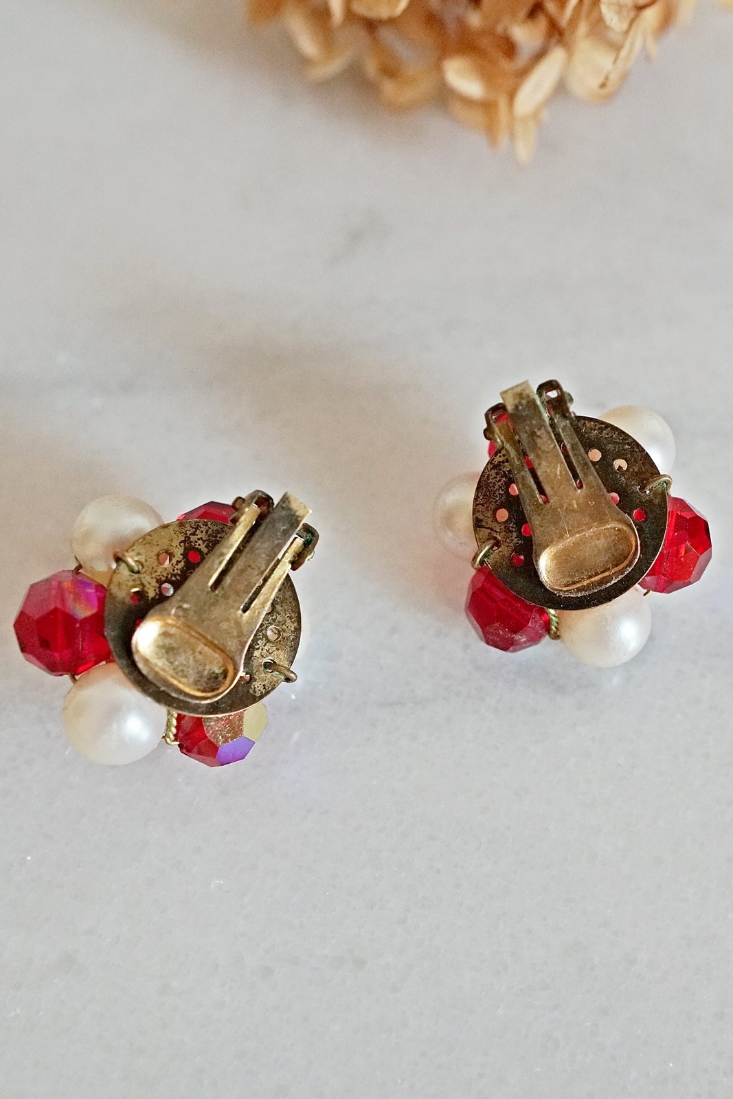 Vintage Ruby Red Cluster Earrings-closiTherapi | vinTage