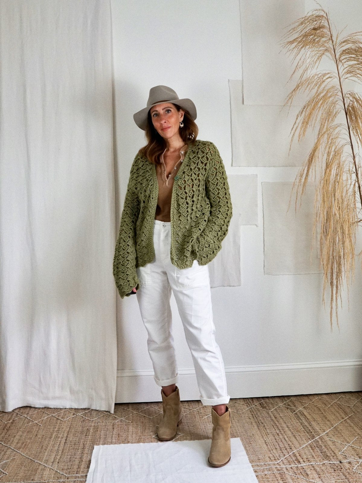 Vintage Sage Handmade Crochet Sweater-closiTherapi | vinTage