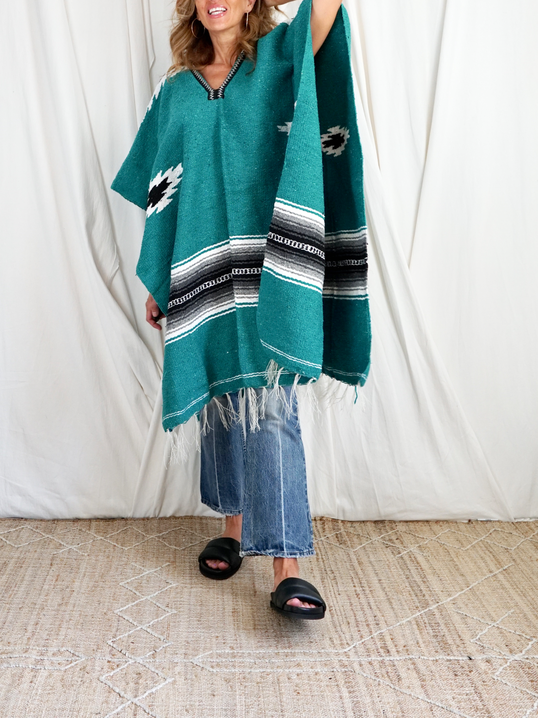 Vintage Serape Mexican Blanket Poncho-closiTherapi | vinTage