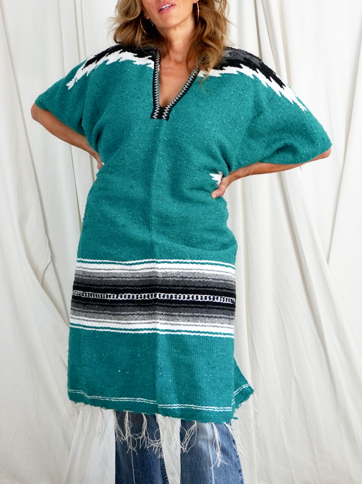 Vintage Serape Mexican Blanket Poncho-closiTherapi | vinTage