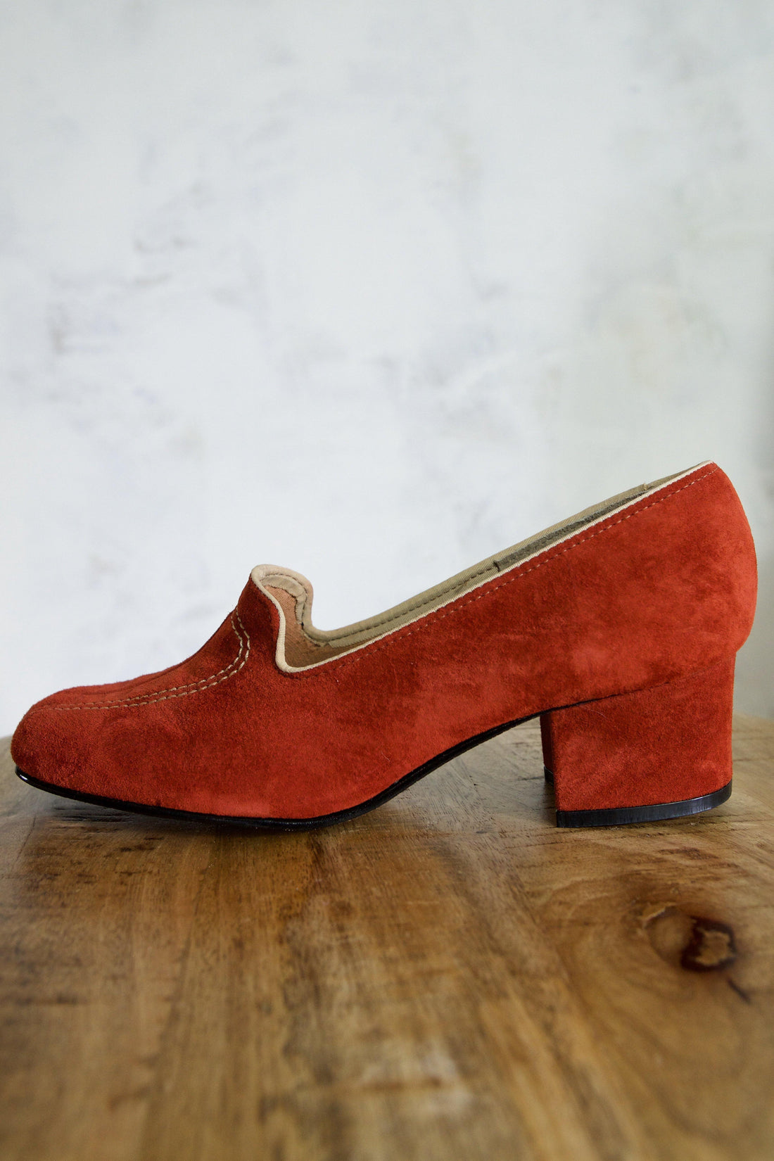 Vintage Sienna Suede Block Heel Shoes | 6-closiTherapi | vinTage