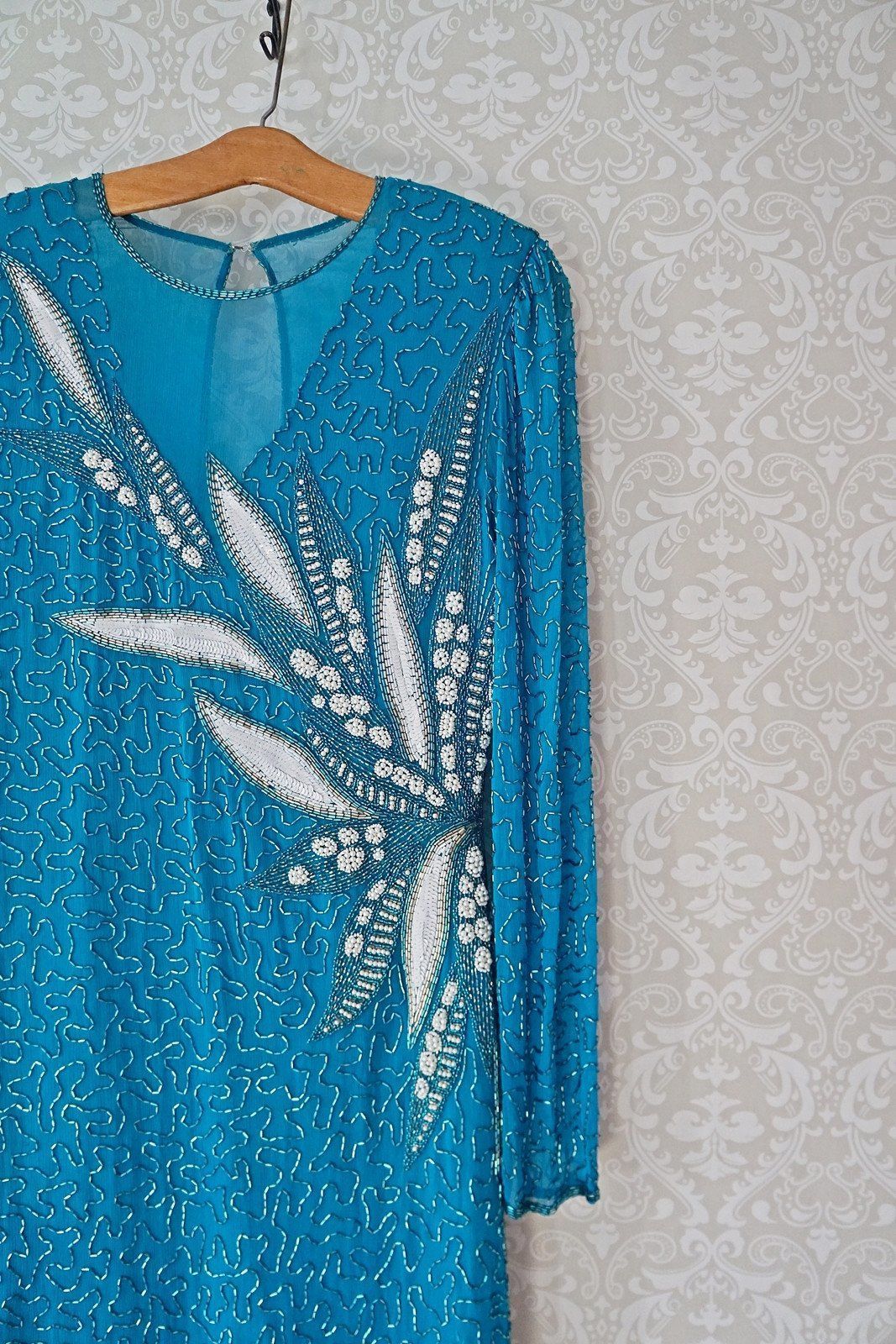 Vintage Silk Floral Dazzling Dress-closiTherapi | vinTage