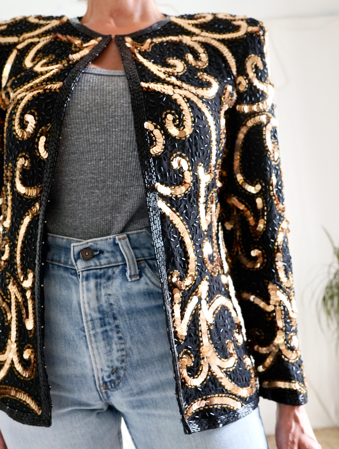 Vintage Silk Golden Sequin Jacket-closiTherapi | vinTage