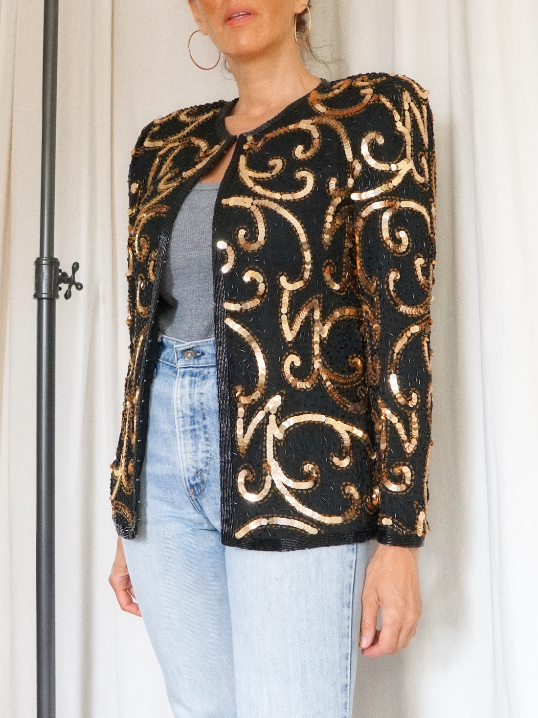 Vintage Silk Golden Sequin Jacket-closiTherapi | vinTage