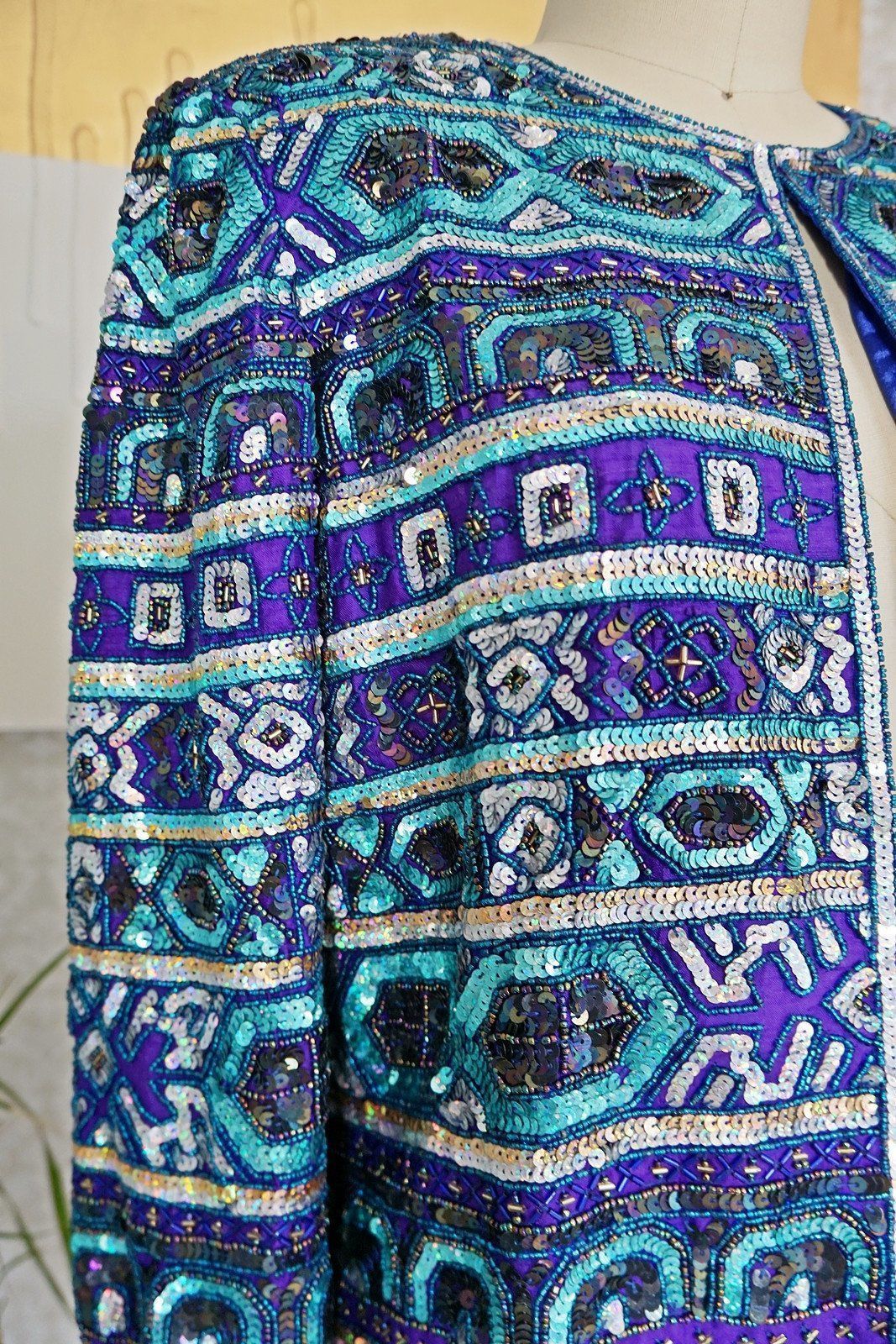 Vintage Silk Sequin Cocktail Jacket-closiTherapi | vinTage