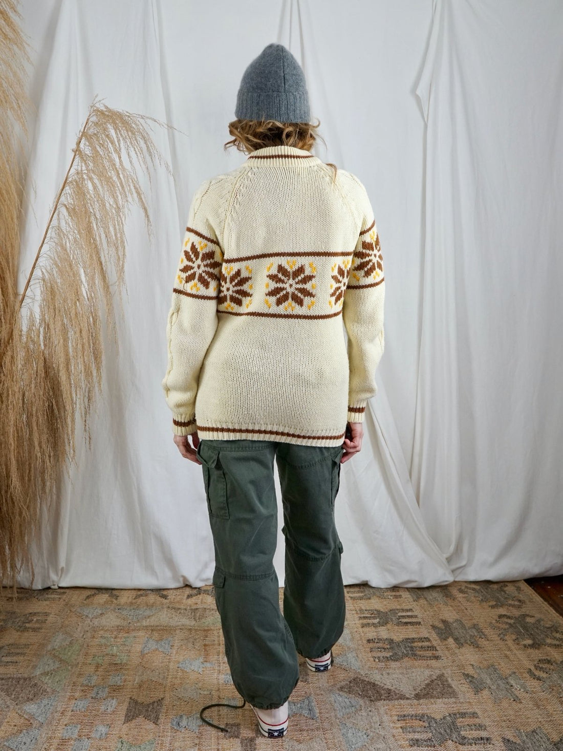 Vintage Snowflake Ski Lodge Sweater-closiTherapi | vinTage
