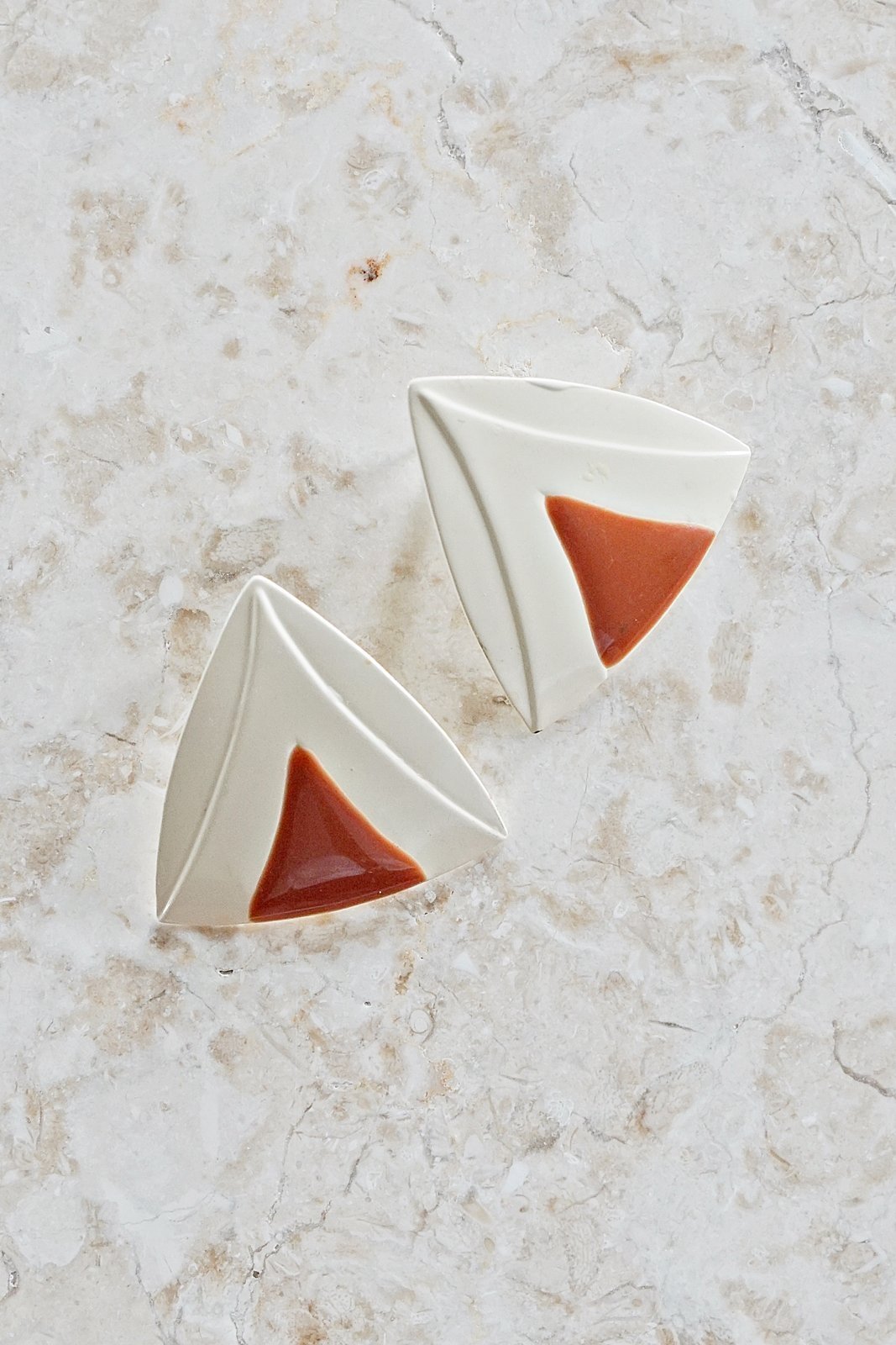 Vintage Space Egg Triangle Enamel Earrings-closiTherapi | vinTage