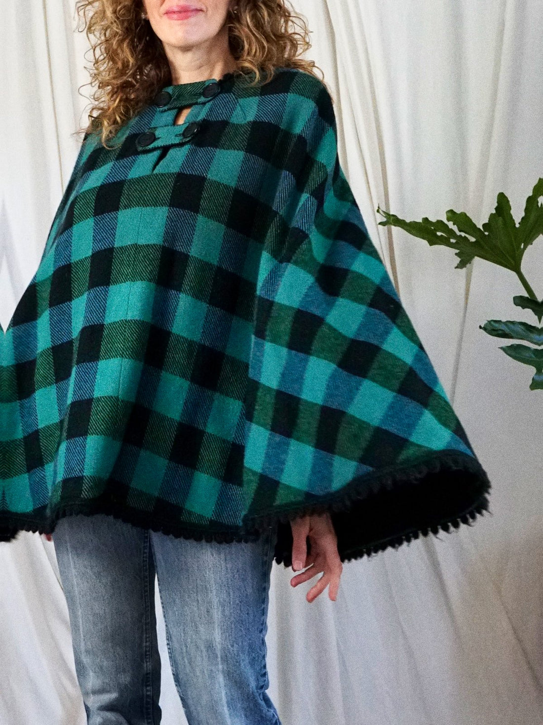 Vintage Spruce Blue Plaid Cape-closiTherapi | vinTage