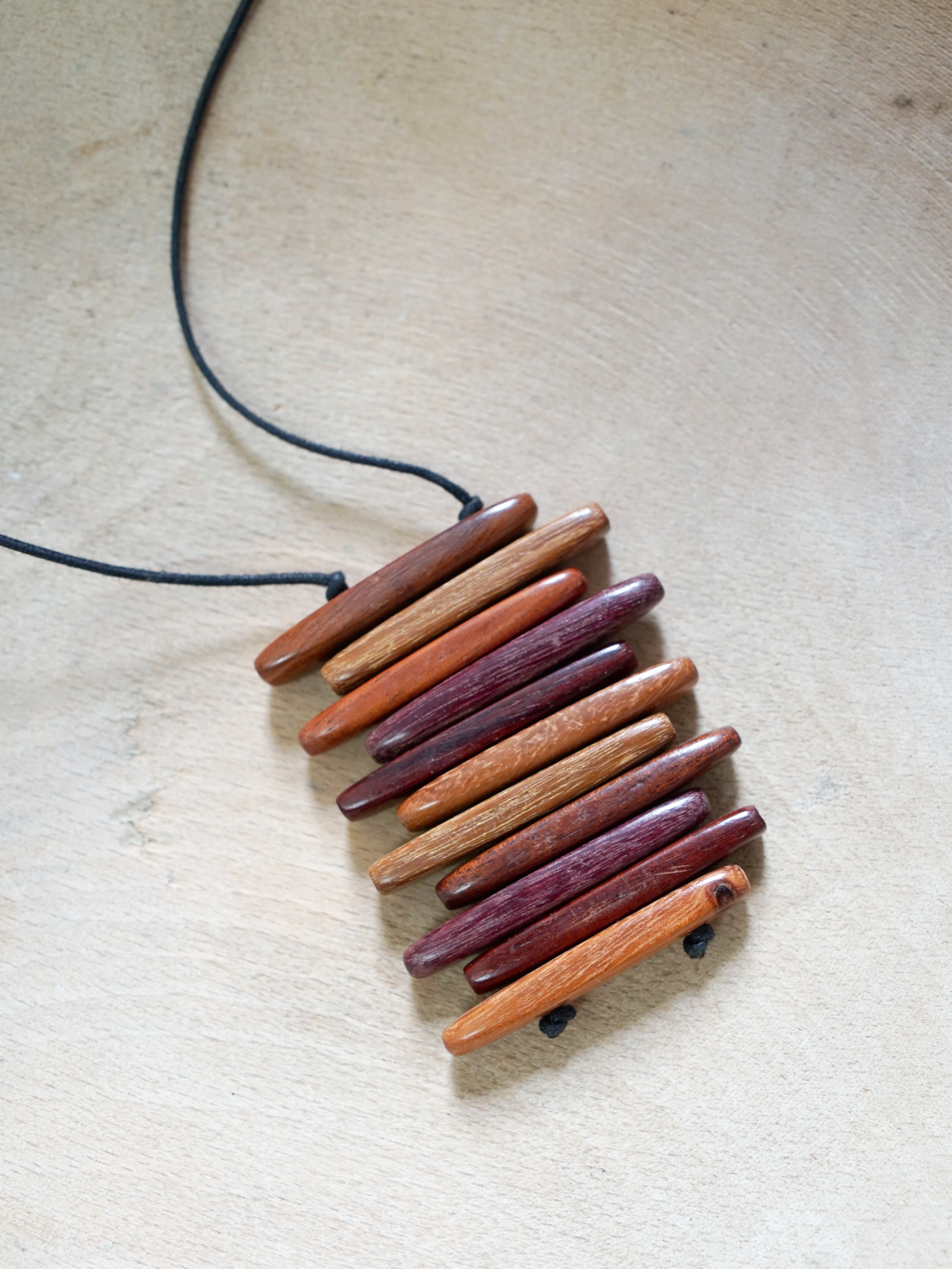 Vintage Stacked Wood Necklace-closiTherapi | vinTage