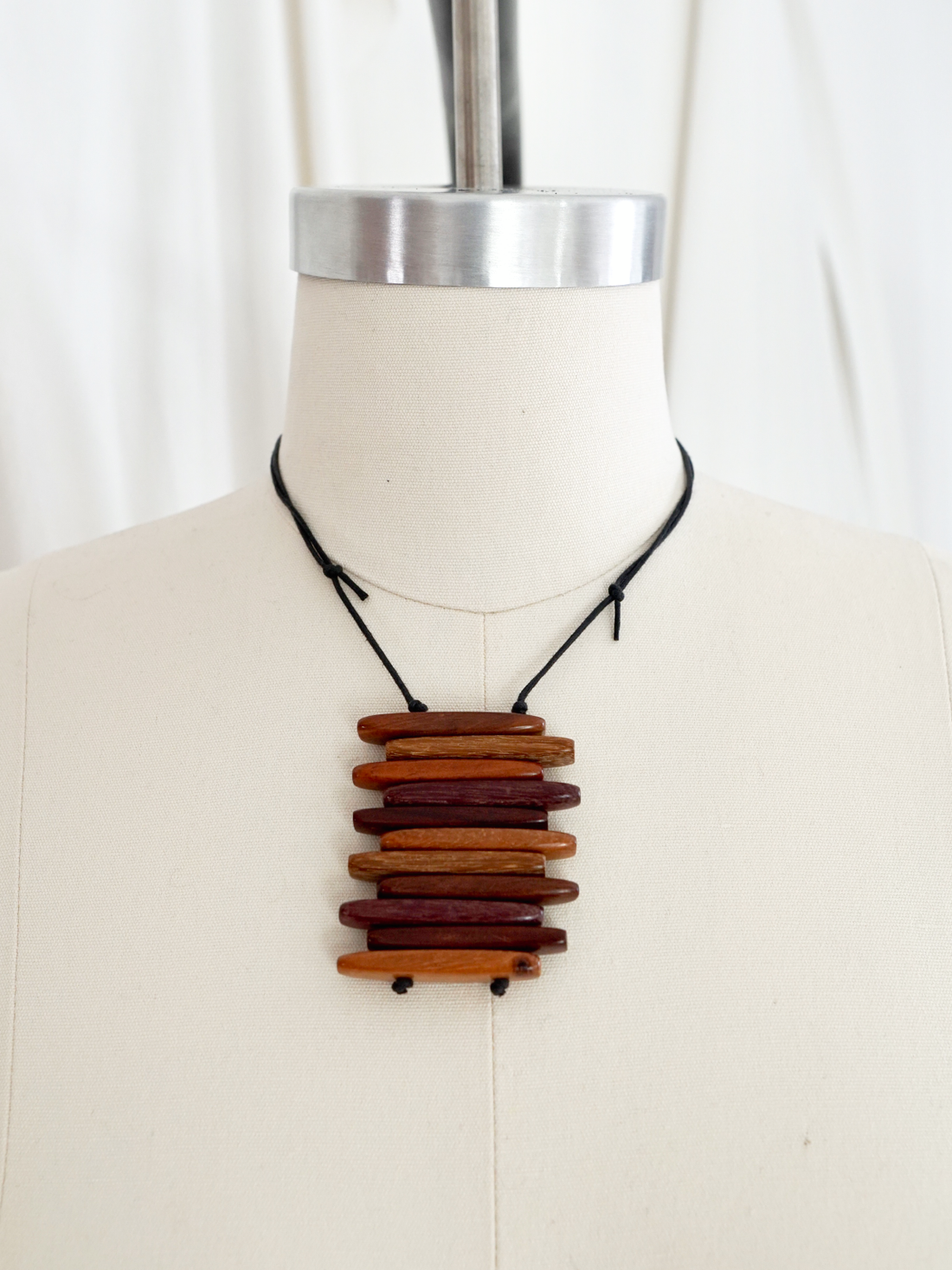 Vintage Stacked Wood Necklace-closiTherapi | vinTage