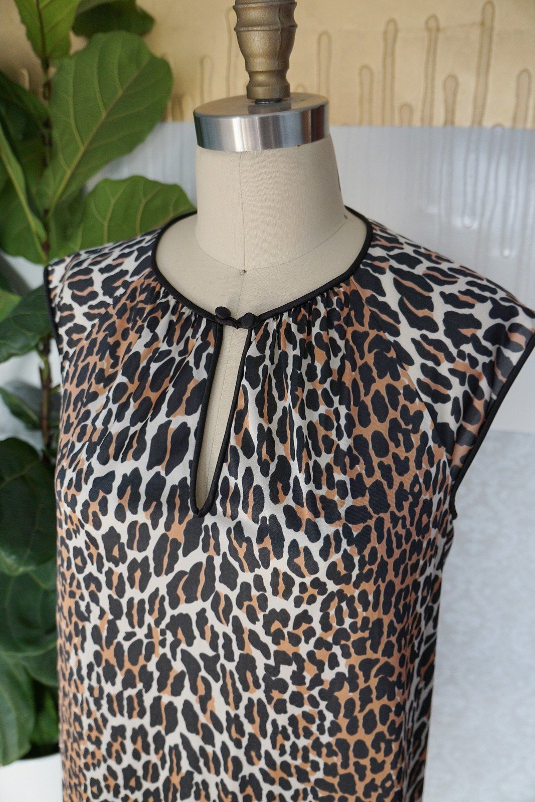 Vintage Sultry Leopard Nightie-closiTherapi | vinTage