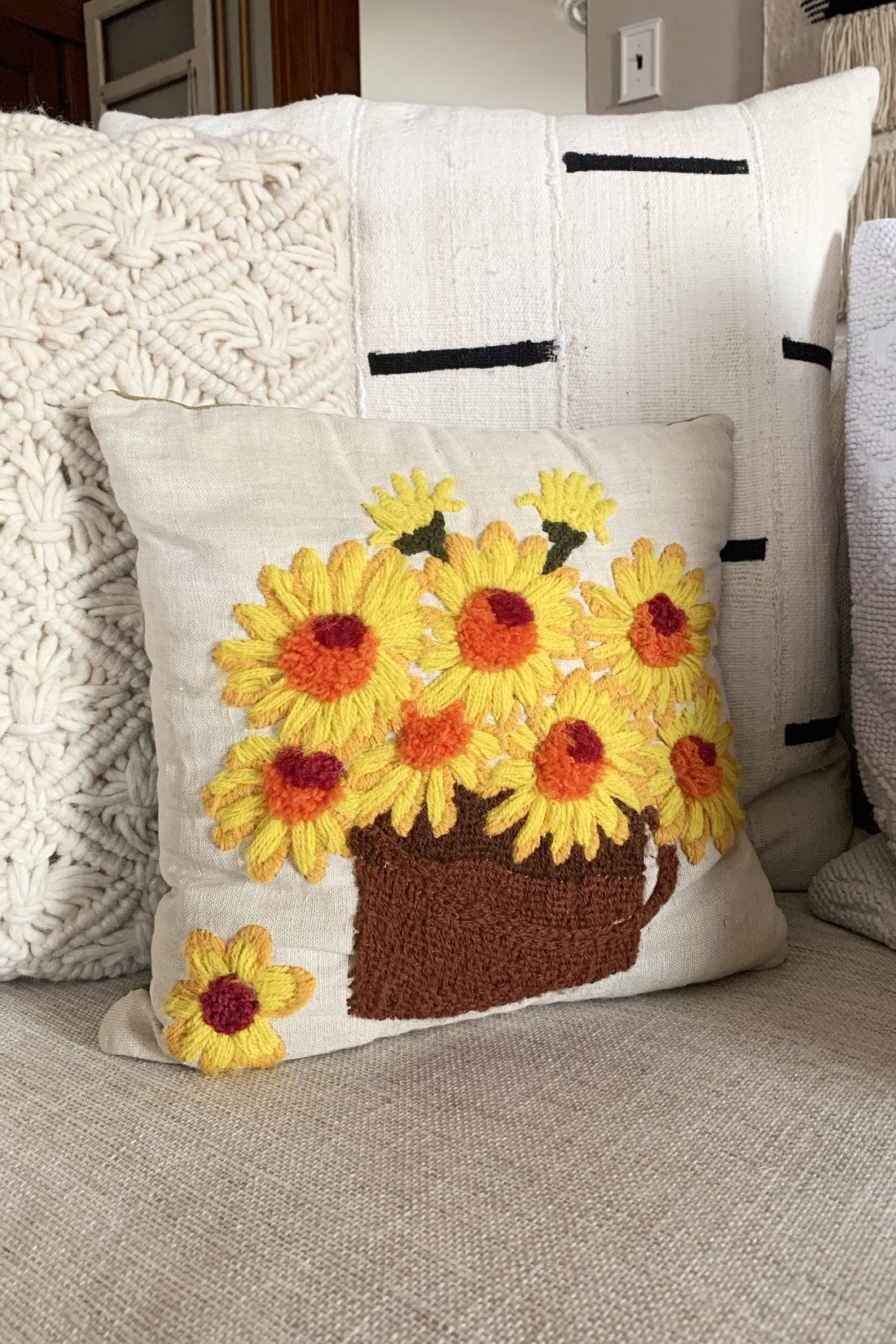 Vintage Sunflowers Embroidered Pillow-closiTherapi | vinTage