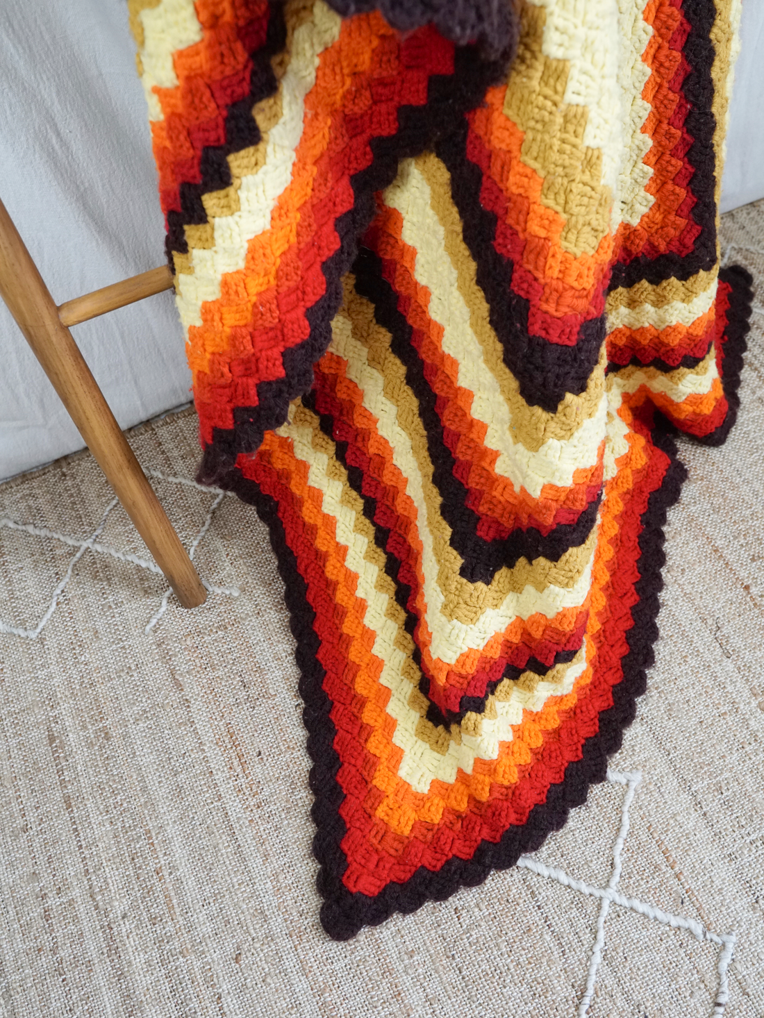 Vintage Sunset Stripe Handknit Blanket-closiTherapi | vinTage