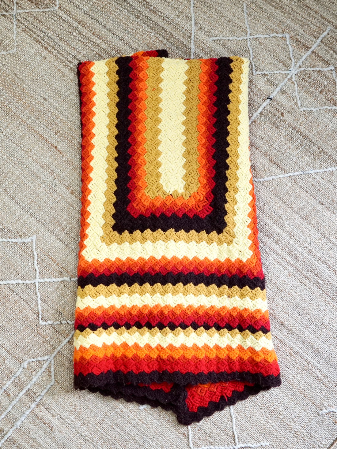Vintage Sunset Stripe Handknit Blanket-closiTherapi | vinTage
