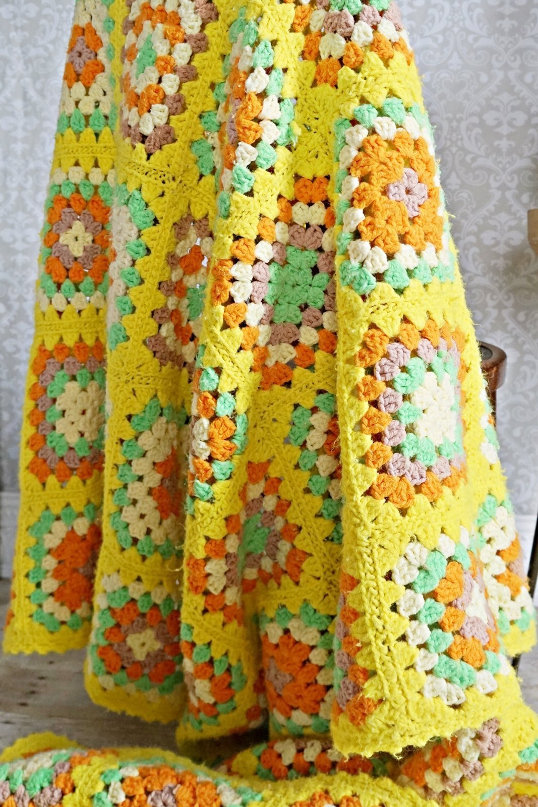 Vintage Sunshine Yellow Crochet Afghan-closiTherapi | vinTage