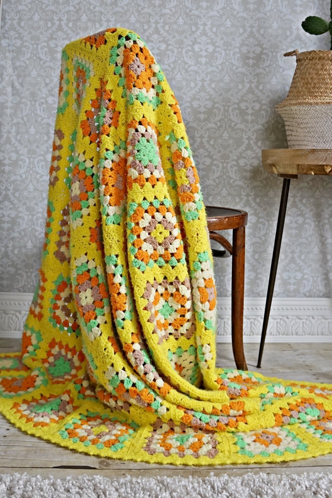 Vintage Sunshine Yellow Crochet Afghan-closiTherapi | vinTage