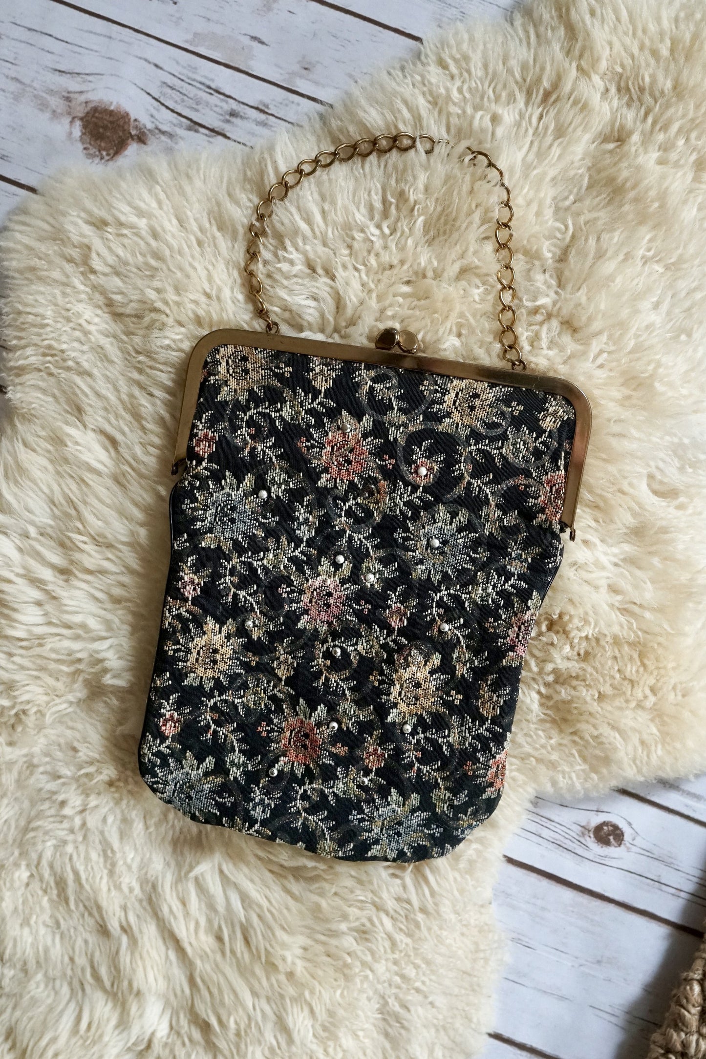 Vintage Tapestry Kisslock Bag-closiTherapi | vinTage