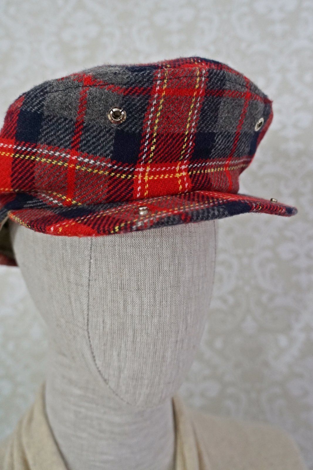 Vintage Tartan Plaid Newsboy Cap-closiTherapi | vinTage