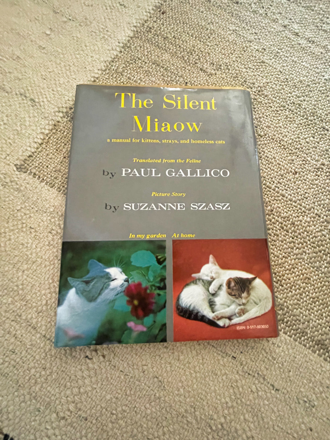 Vintage The Silent Miaow Cat Book-closiTherapi | vinTage