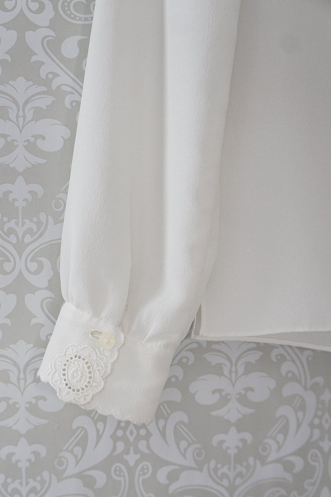 Vintage Tie Neck Darling Blouse-closiTherapi | vinTage