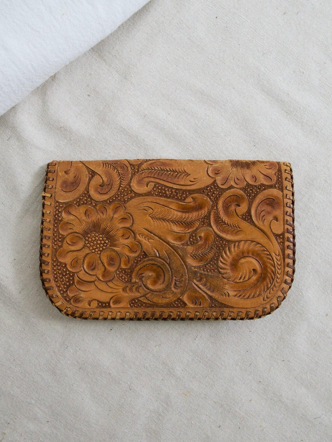 Vintage Tooled Leather Clutch Bag-closiTherapi | vinTage