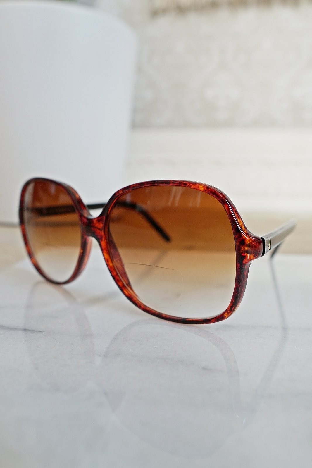 Vintage Tortoise Round Reader Sunnies-closiTherapi | vinTage