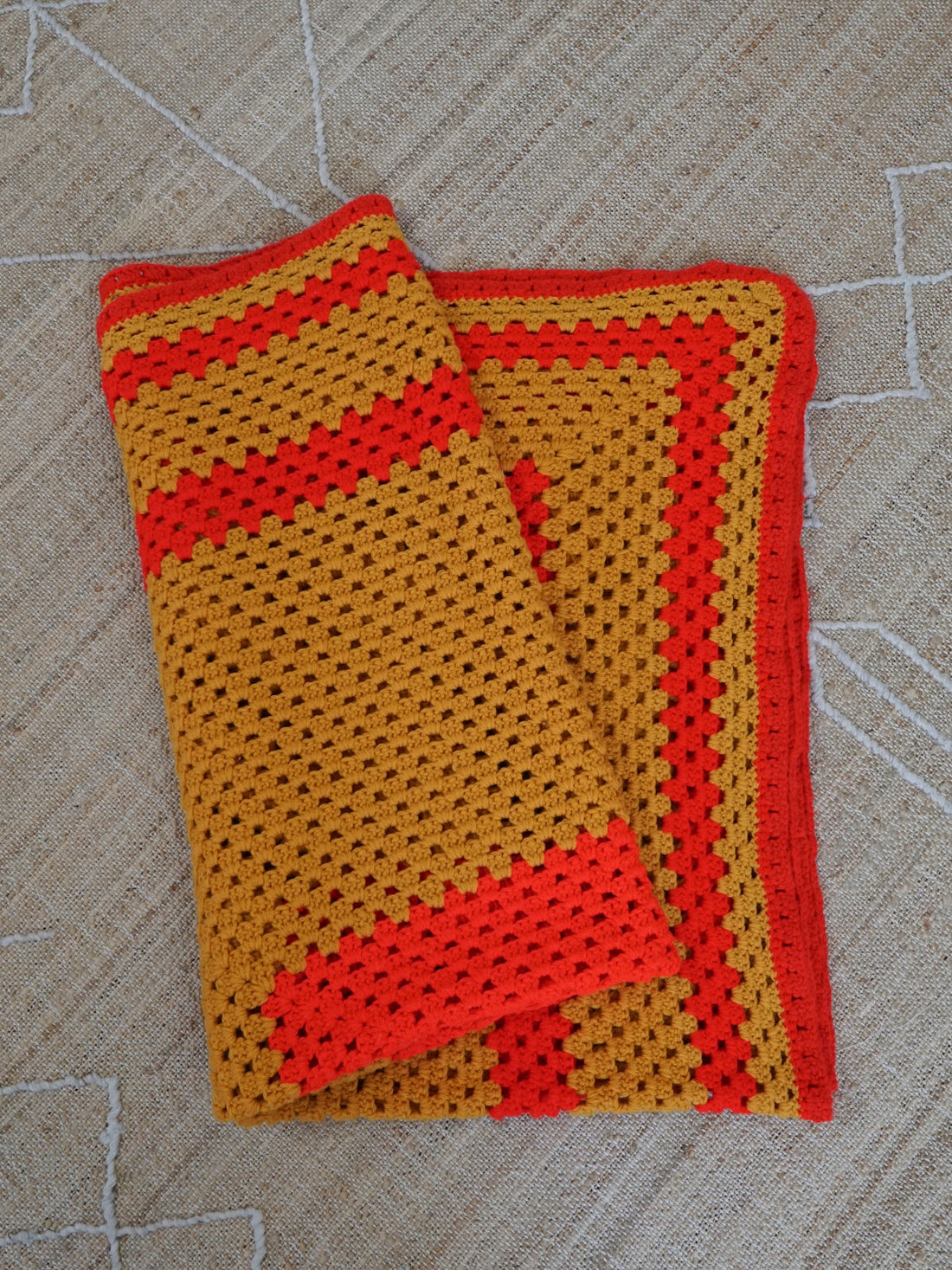 Vintage Turmeric Crochet Blanket-closiTherapi | vinTage