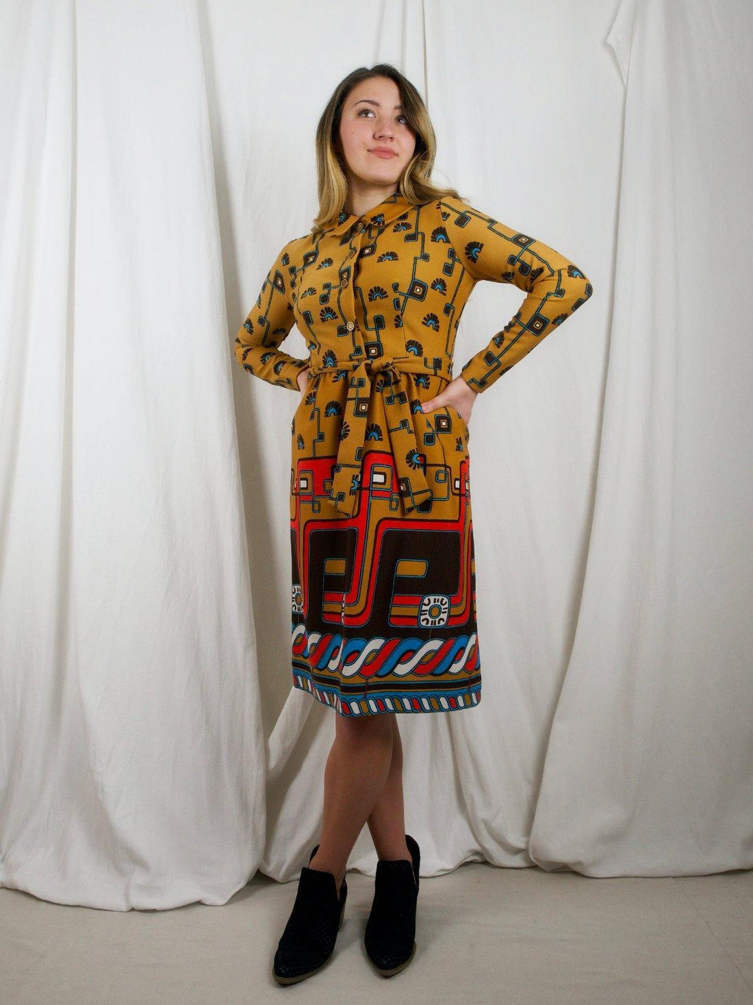 Vintage Urban Cityscape Dress-closiTherapi | vinTage