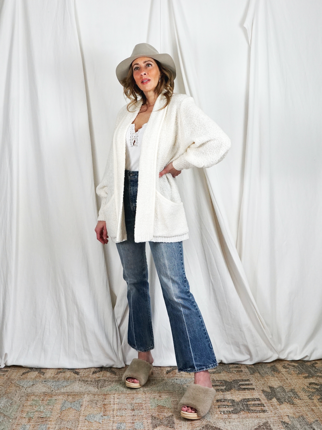 Vintage Vanilla Boucle Sweater-closiTherapi | vinTage