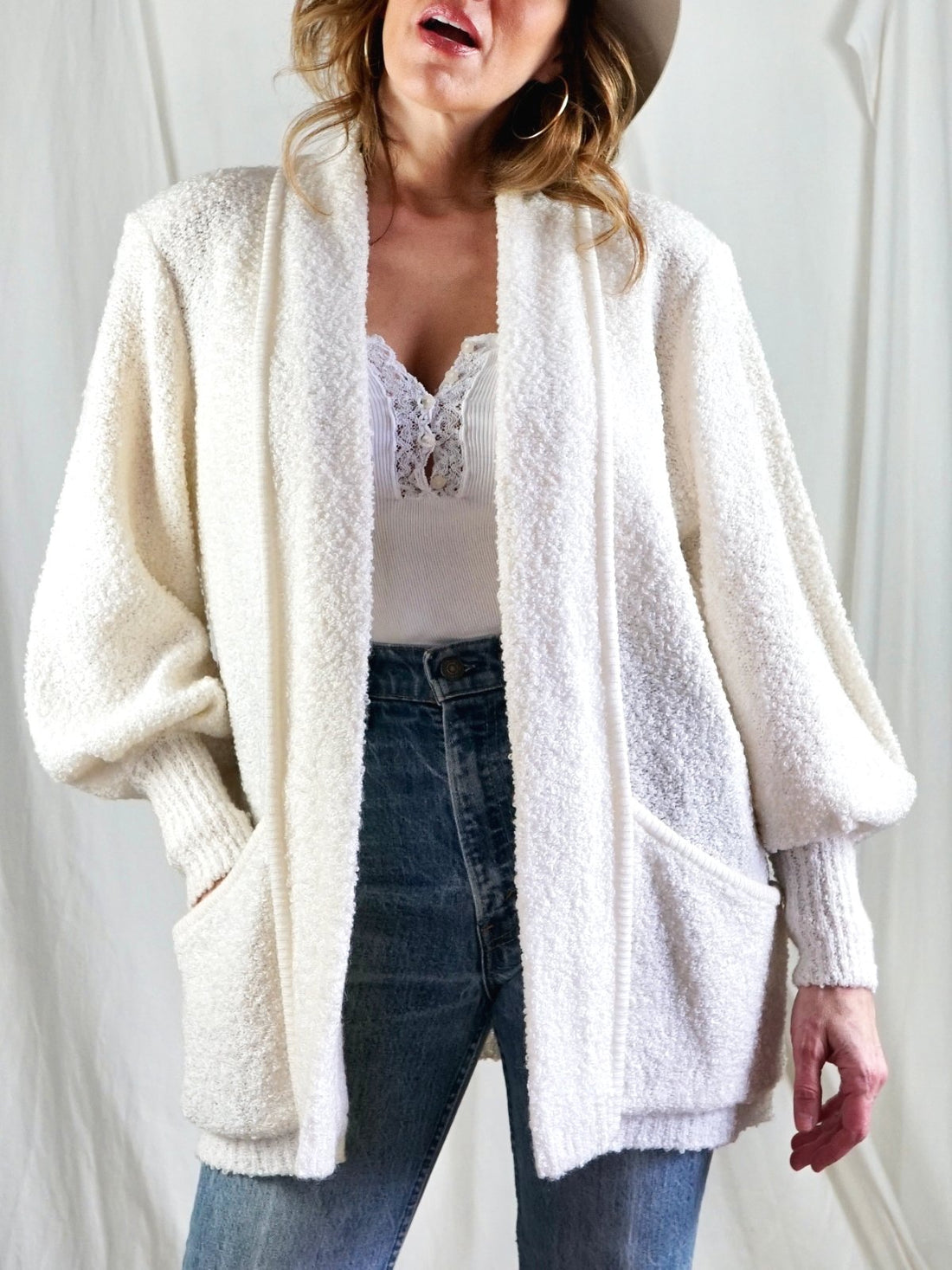 Vintage Vanilla Boucle Sweater-closiTherapi | vinTage