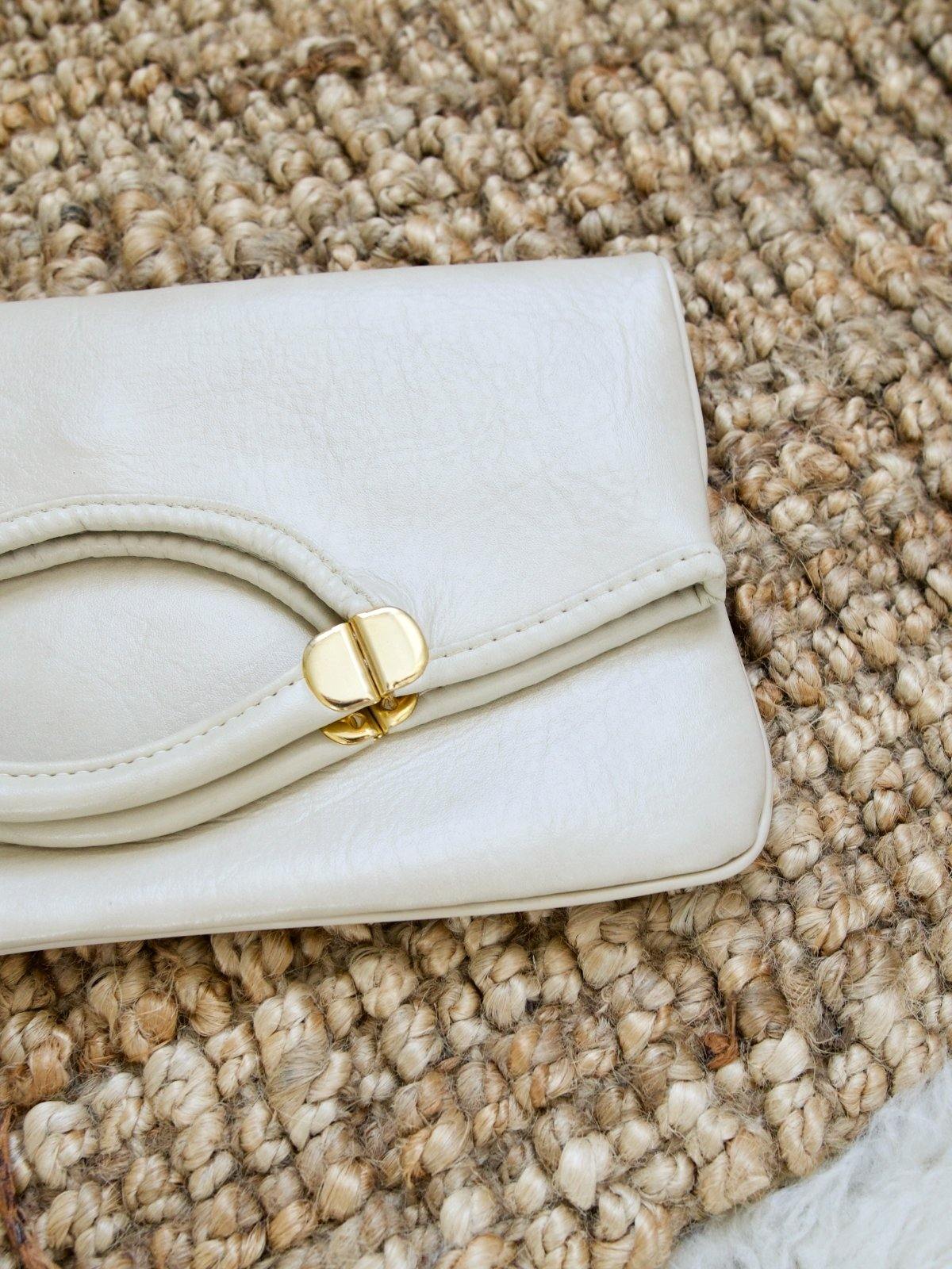 Vintage Vanilla Chic Naugahyde Bag-closiTherapi | vinTage