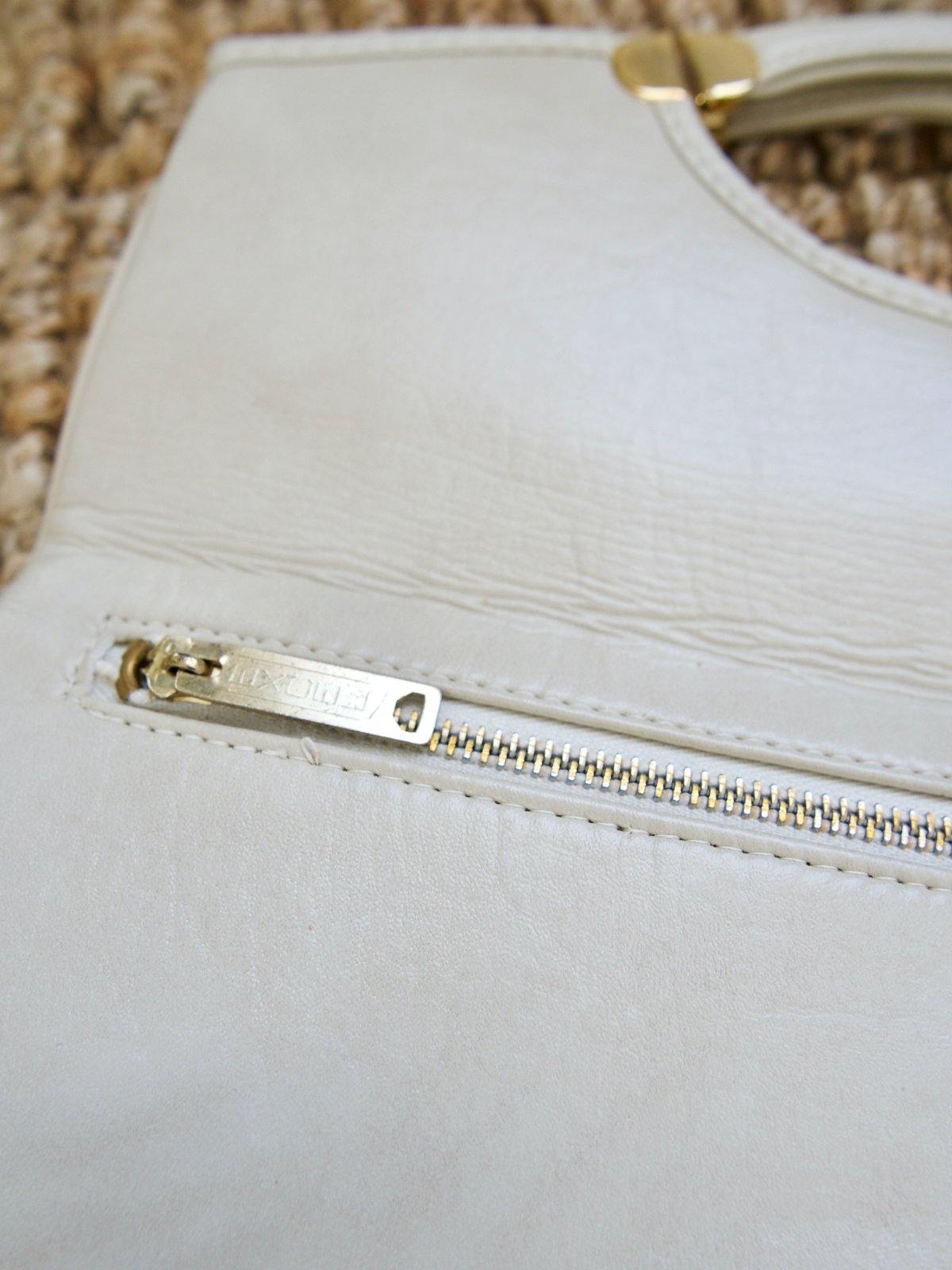Vintage Vanilla Chic Naugahyde Bag-closiTherapi | vinTage