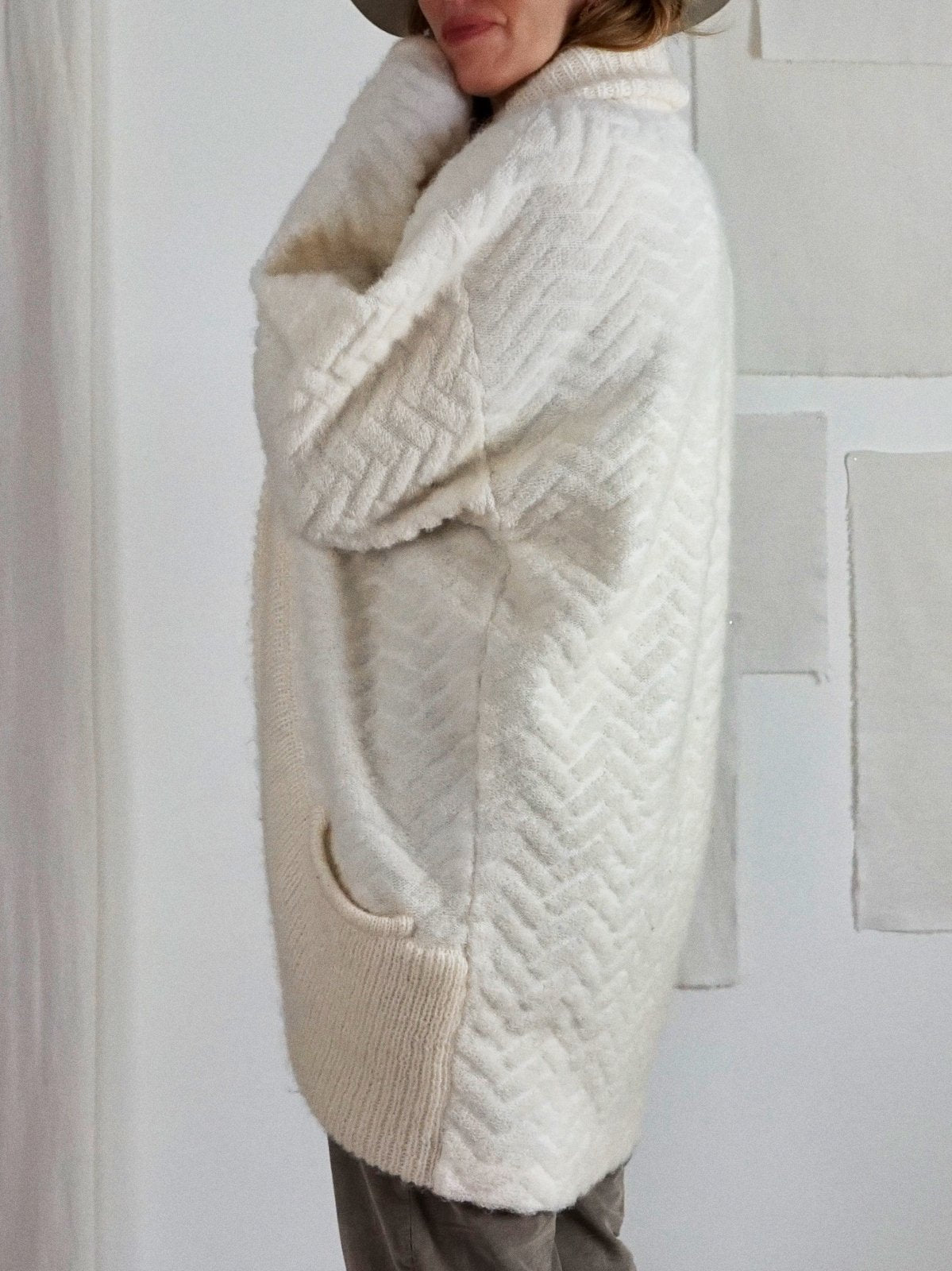 Vintage Vanilla Mohair Cocoon Sweater-closiTherapi | vinTage