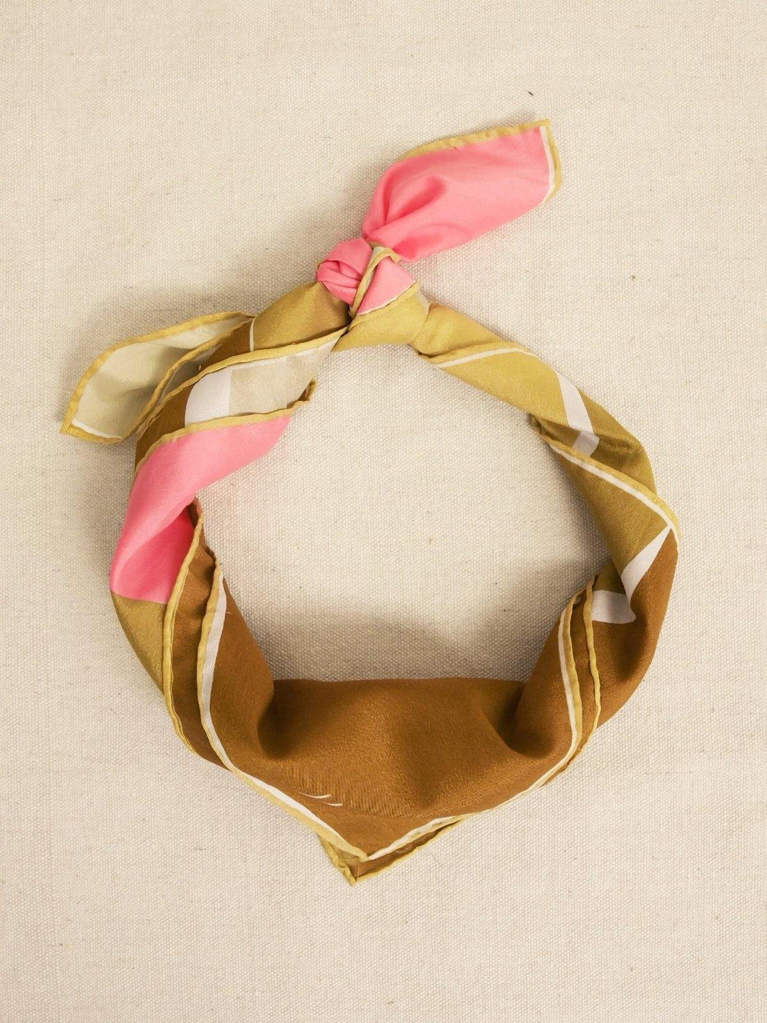 Vintage Vera Silk Scarf-closiTherapi | vinTage