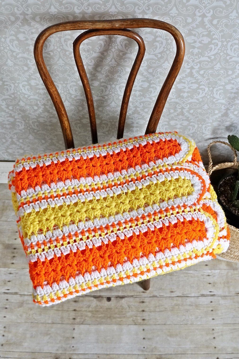 Vintage Vibrant Handknit Afghan-closiTherapi | vinTage