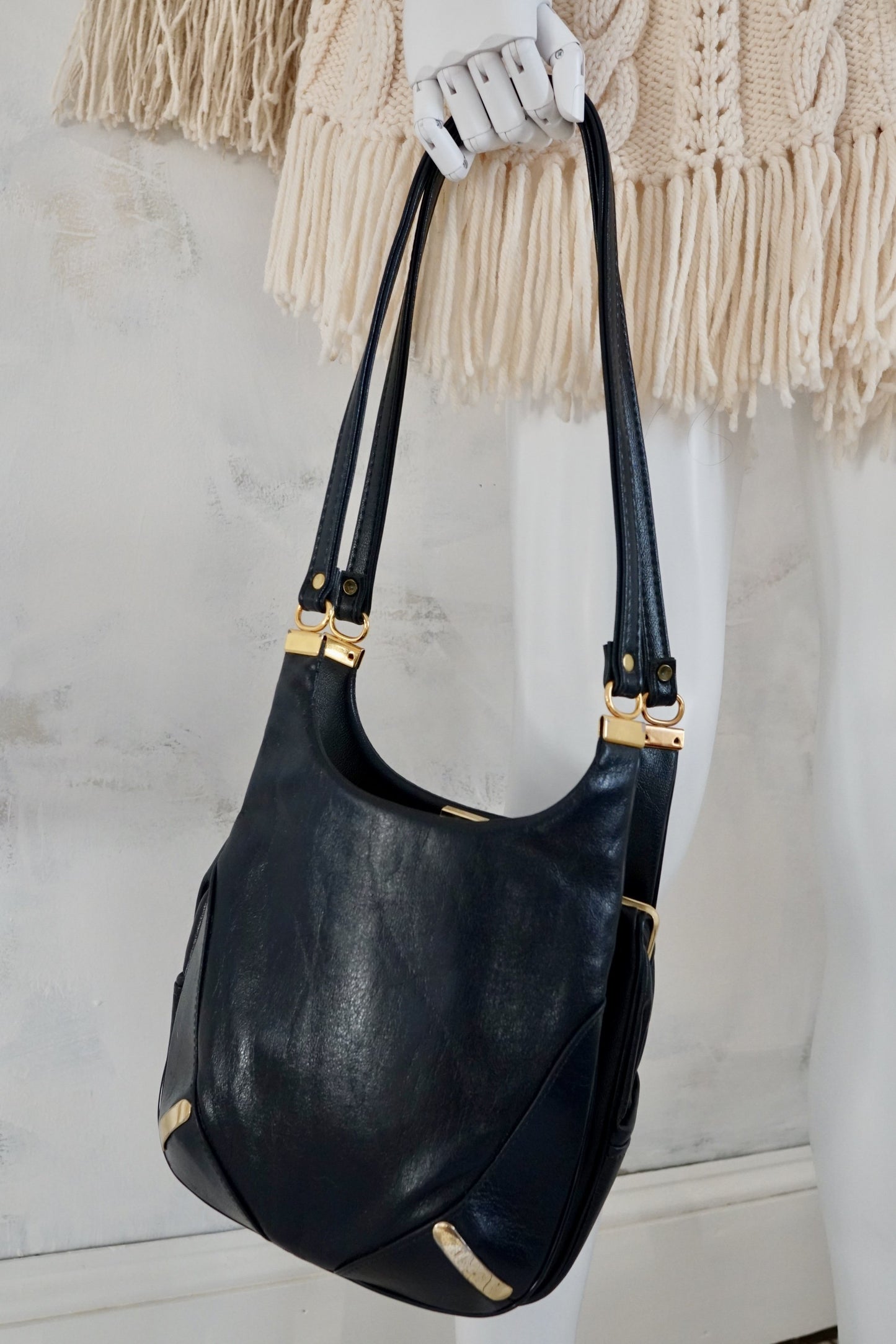 Vintage Vinyl Navy Bag-closiTherapi | vinTage